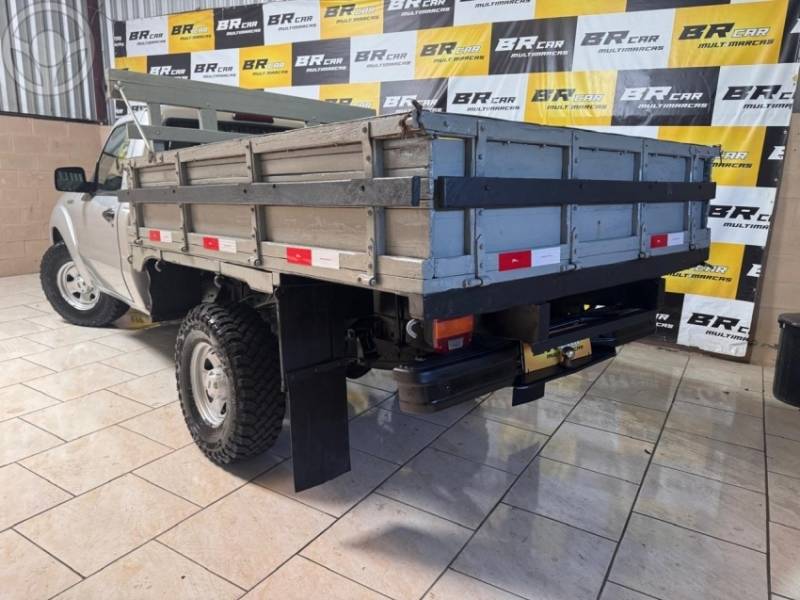 FORD - RANGER 3.0 XL 4X4 CS TURBO ELECTRONIC DIESEL 2P MANUAL - 2010/2011 - PRATA - R$ 71.900,00