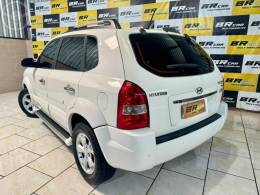 HYUNDAI - TUCSON 2.0 MPFI GLS 16V 143CV 2WD FLEX 4P AUTOMÁTICO - 2015/2016 - BRANCA - R$ 59.900,00