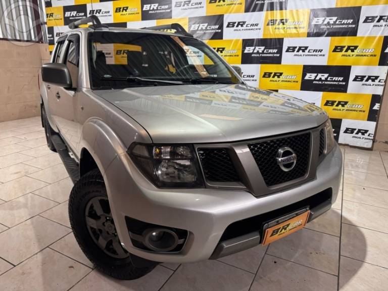 NISSAN - FRONTIER 2.5 SV ATTACK 4X4 CD TURBO ELETRONIC DIESEL 4P MANUAL - 2013/2014 - PRATA - R$ 89.900,00