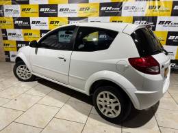 FORD - KA 1.0 MPI 8V FLEX 2P MANUAL - 2009/2010 - BRANCA - R$ 22.900,00