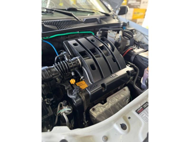 FIAT - STRADA 1.4 MPI WORKING CS 8V FLEX 2P MANUAL - 2013/2013 - BRANCA - R$ 36.900,00