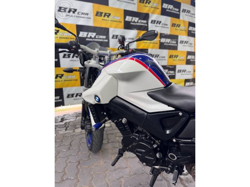 BMW - F 800 R - 2009/2009 - BRANCA - R$ 27.900,00