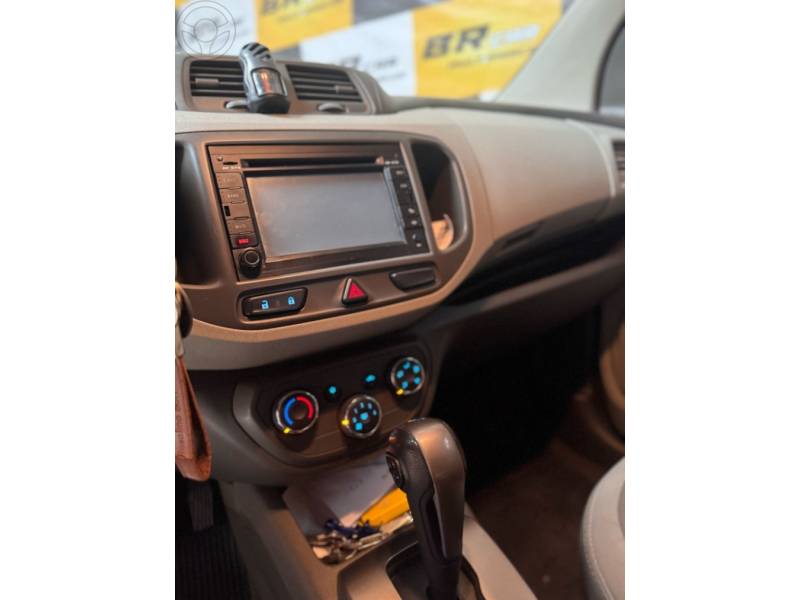 CHEVROLET - SPIN 1.8 LTZ 8V FLEX 4P AUTOMÁTICO - 2012/2013 - VERDE - R$ 49.900,00