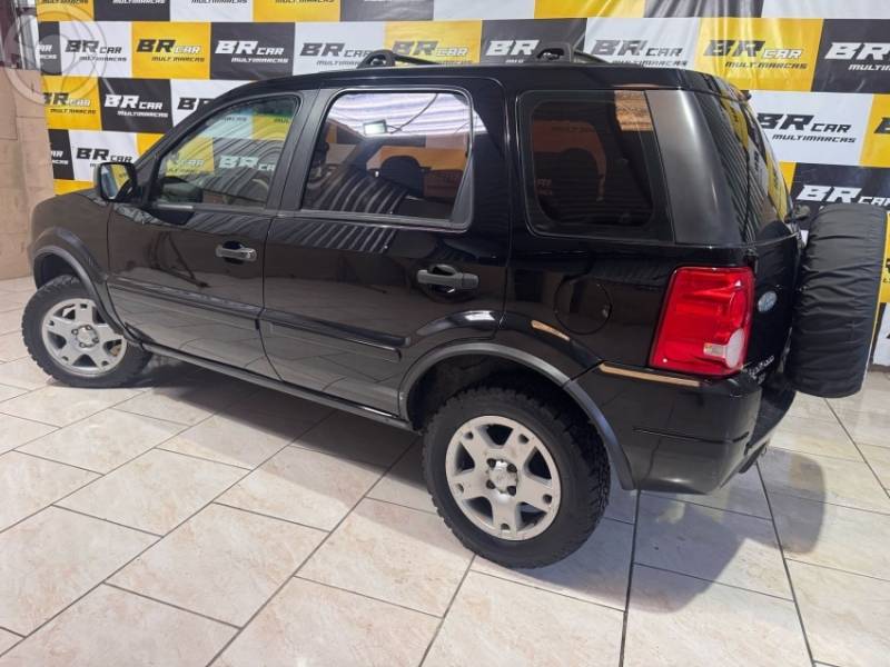 FORD - ECOSPORT 1.6 XLT 8V 4P MANUAL - 2004/2005 - PRETA - R$ 25.900,00