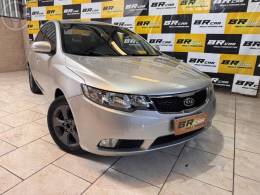 KIA MOTORS - CERATO 1.6 EX2 SEDAN 16V 4P MANUAL - 2009/2010 - PRATA - R$ 39.900,00