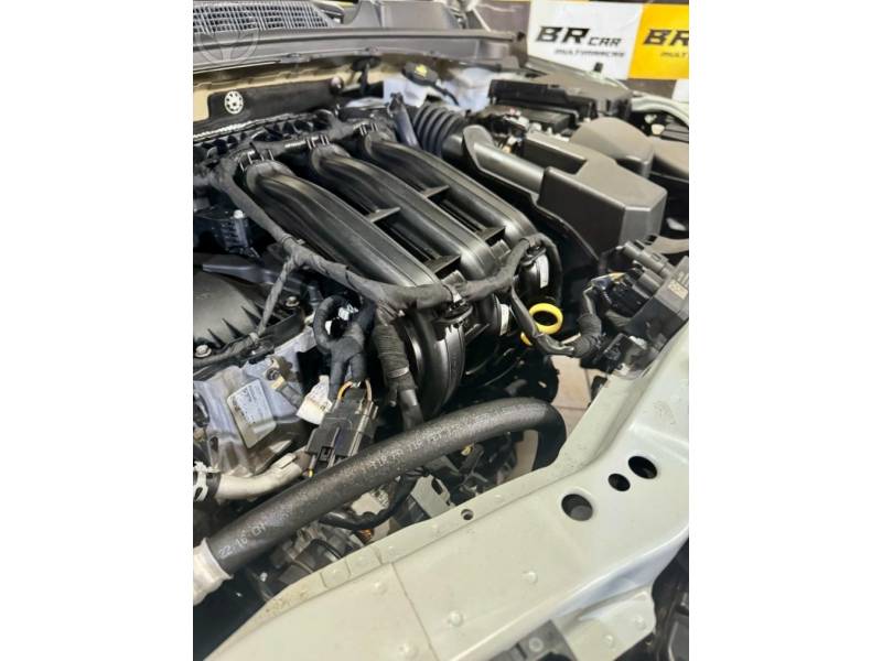 CHEVROLET - ONIX 1.0 LT PLUS 4P FLEX MANUAL - 2022/2023 - BRANCA - R$ 73.900,00