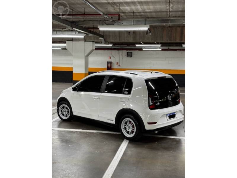 VOLKSWAGEN - UP 1.0 TSI XTREME UP 12V FLEX 4P MANUAL - 2019/2020 - BRANCA - R$ 73.000,00