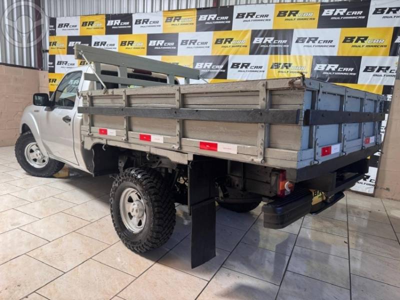 FORD - RANGER 3.0 XL 4X4 CS TURBO ELECTRONIC DIESEL 2P MANUAL - 2010/2011 - PRATA - R$ 71.900,00