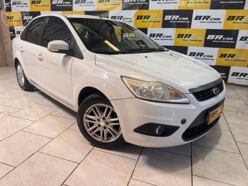 FORD - FOCUS 1.6 GL SEDAN 16V FLEX 4P MANUAL - 2011/2011 - BRANCA - R$ 35.900,00