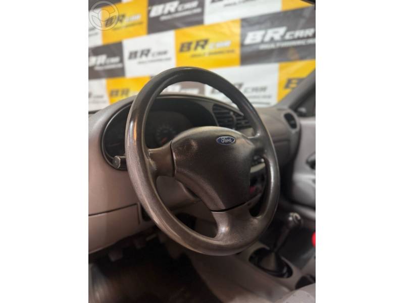 FORD - COURIER 1.6 MPI L VAN 8V FLEX 2P MANUAL - 2011/2012 - PRATA - R$ 36.900,00