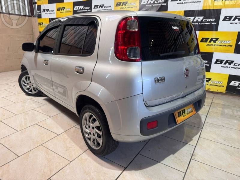FIAT - UNO 1.0 EVO VIVACE 8V FLEX 4P MANUAL - 2015/2016 - PRATA - R$ 35.900,00