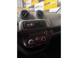 FIAT - UNO 1.0 EVO VIVACE 8V FLEX 4P MANUAL - 2015/2016 - PRATA - R$ 35.900,00