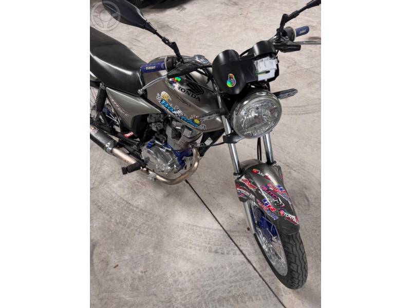 HONDA - CG 150 TITAN ES - 2007/2008 - CINZA - R$ 8.900,00