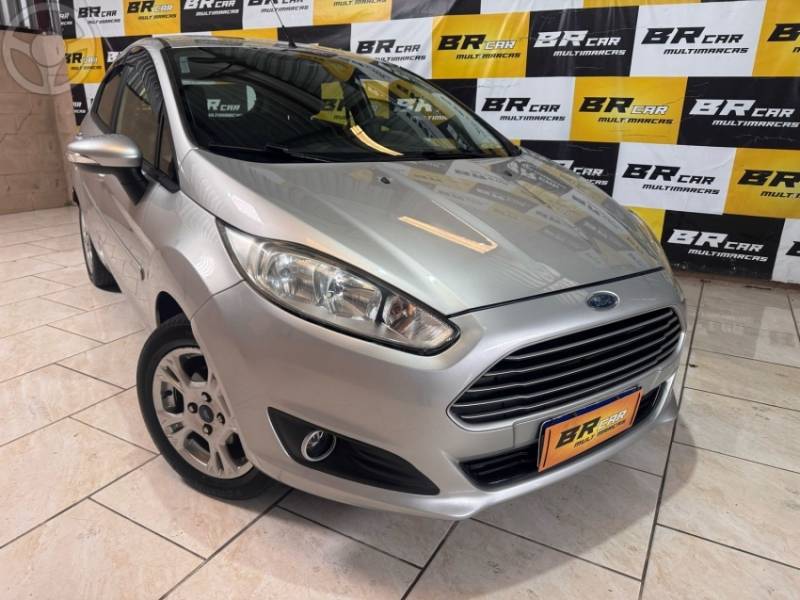 FORD - FIESTA 1.6 SE HATCH 16V FLEX 4P AUTOMÁTICO - 2014/2015 - PRATA - R$ 44.900,00
