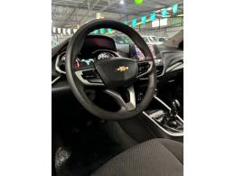 CHEVROLET - ONIX 1.0 LT PLUS 4P FLEX MANUAL - 2022/2023 - BRANCA - R$ 73.900,00
