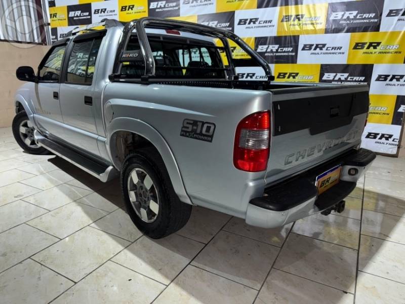 CHEVROLET - S10 2.4 MPFI EXECUTIVE 4X2 CD 8V FLEX 4P MANUAL - 2009/2009 - PRATA - R$ 62.900,00