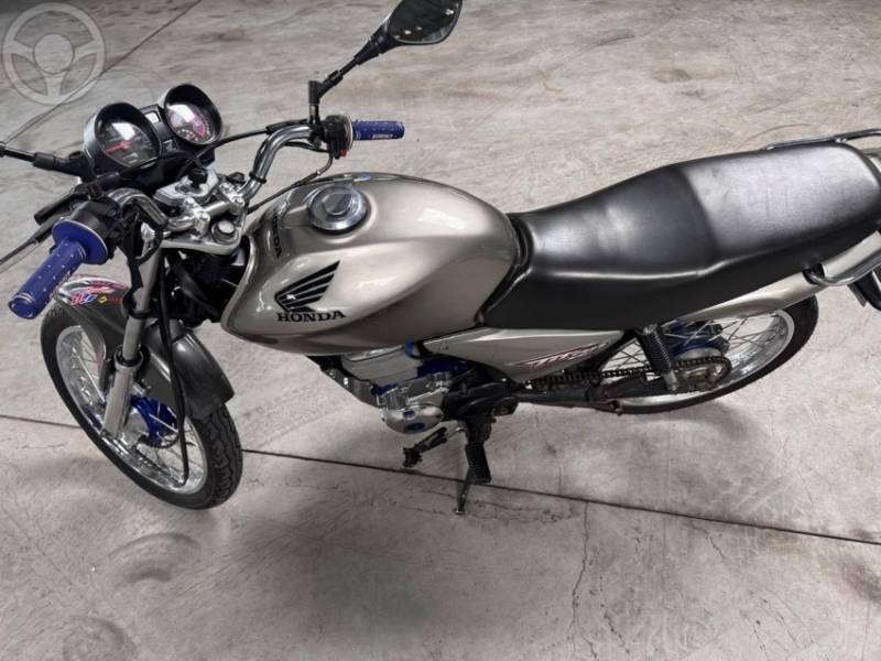 HONDA - CG 150 TITAN ES - 2007/2008 - CINZA - R$ 8.900,00