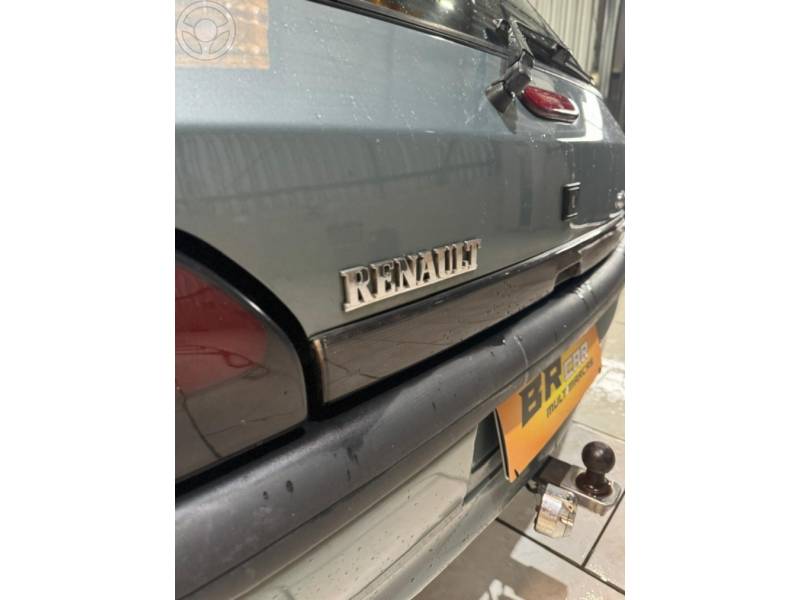 RENAULT - CLIO 1.6 RT 8V 4P MANUAL - 1999/1999 - CINZA - R$ 15.800,00