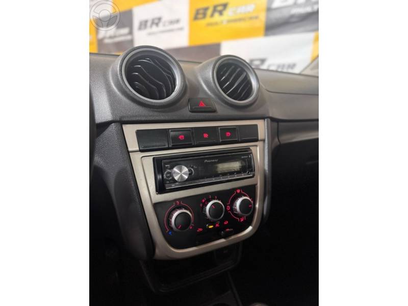 VOLKSWAGEN - VOYAGE 1.0 MI 8V FLEX 4P MANUAL - 2010/2011 - CINZA - R$ 32.900,00