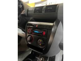 VOLKSWAGEN - FOX 1.6 MI ROUTE 8V FLEX 4P MANUAL - 2009/2009 - PRATA - R$ 33.900,00