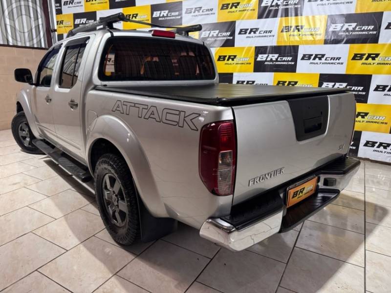NISSAN - FRONTIER 2.5 SV ATTACK 4X4 CD TURBO ELETRONIC DIESEL 4P MANUAL - 2013/2014 - PRATA - R$ 89.900,00