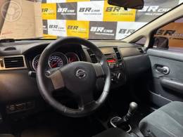 NISSAN - TIIDA 1.8 SEDAN 16V FLEX 4P MANUAL - 2011/2012 - PRETA - R$ 29.900,00
