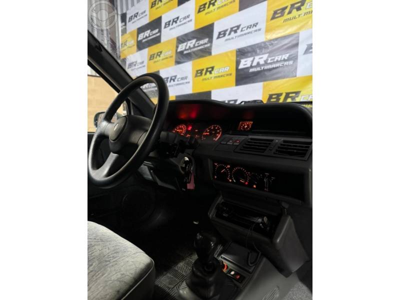 RENAULT - CLIO 1.6 RT 8V 4P MANUAL - 1999/1999 - CINZA - R$ 15.800,00