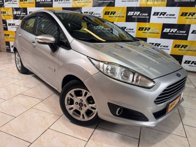 FORD - FIESTA 1.6 SE HATCH 16V FLEX 4P AUTOMÁTICO - 2014/2015 - PRATA - R$ 44.900,00
