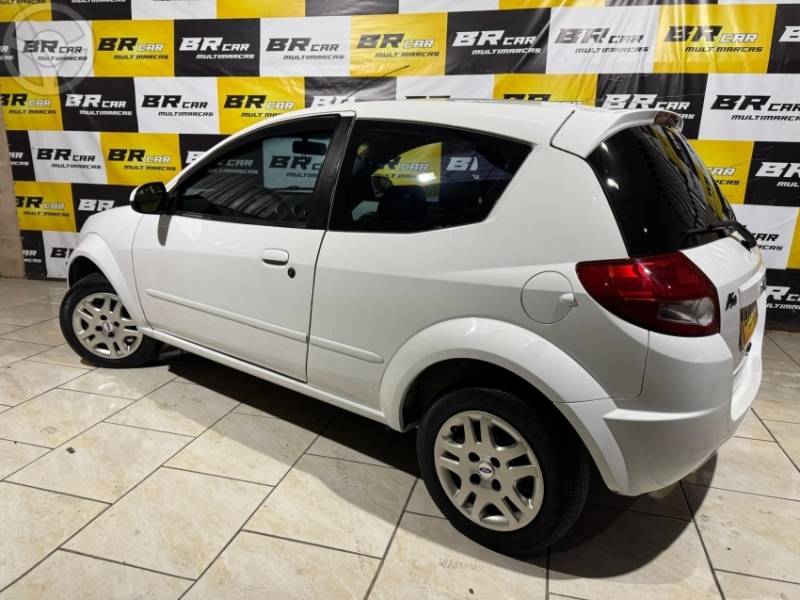 FORD - KA - 2009/2010 - BRANCA - R$ 20.900,00