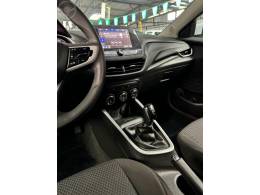 CHEVROLET - ONIX 1.0 LT 12V FLEX 4P MANUAL - 2022/2023 - BRANCA - R$ 71.900,00